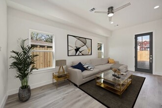 Building Photo - 3845 Seabrook St