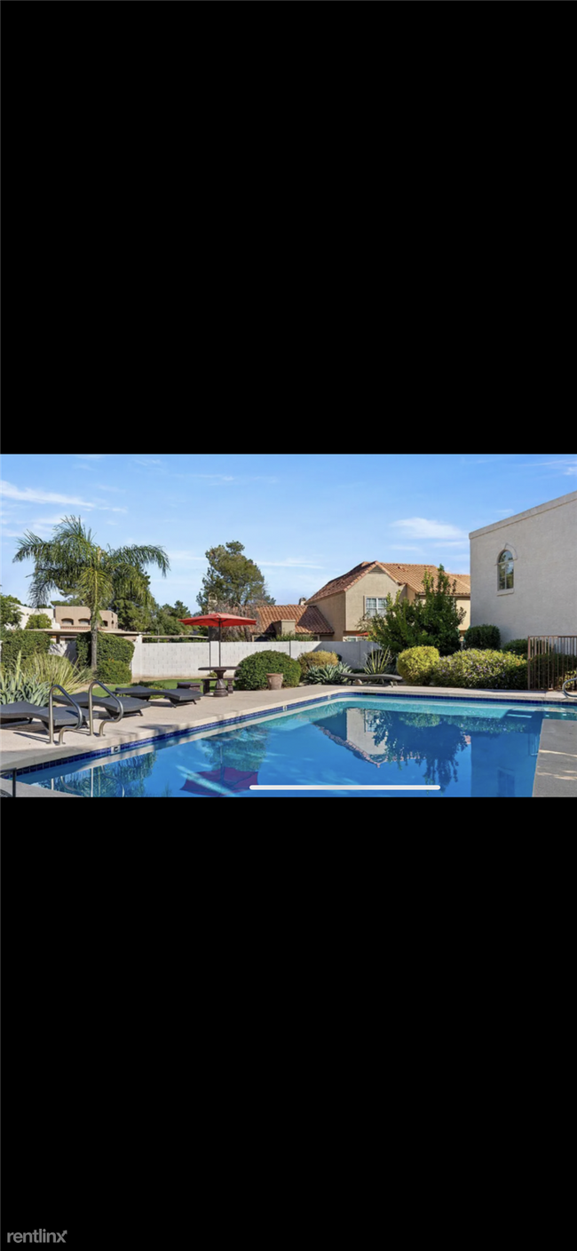 Building Photo - 3 br, 3 bath Townhome - 16608 N 56th Pl N ...