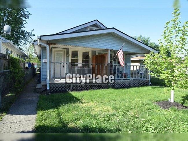 Photo - 1821 Lambert St House