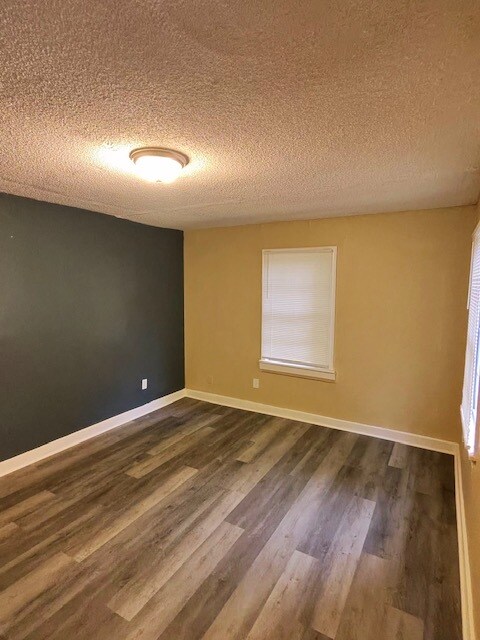 Foto del edificio - 1487 Livewell Cir