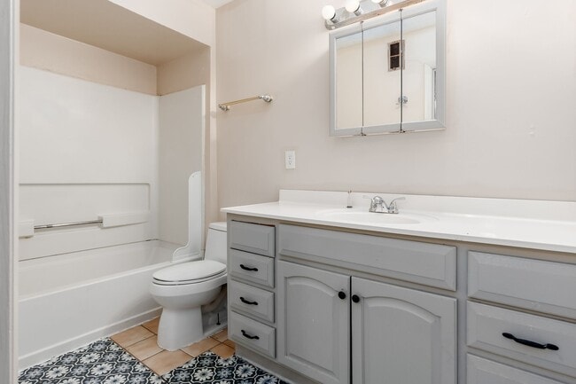 Building Photo - 100 Chittenden Ave