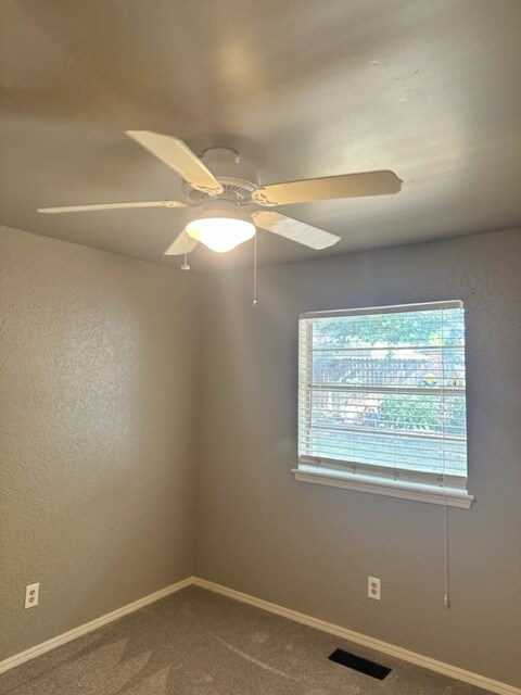 Foto del edificio - 1011 Arlington Dr