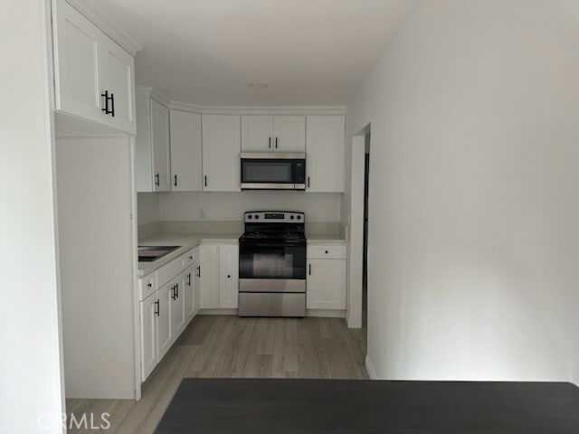 Foto del edificio - 2660 Milton Ave