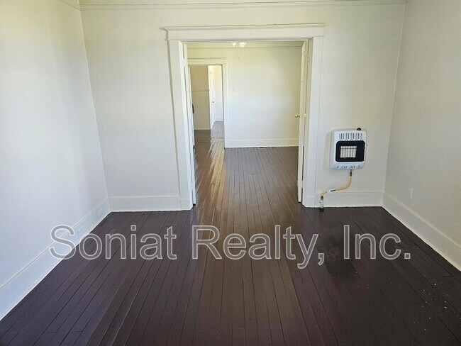 Building Photo - 2710 Frenchmen St