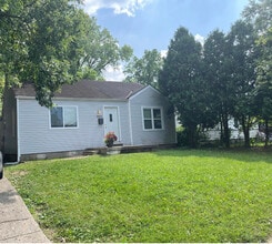 Building Photo - 2231 Delavan Dr