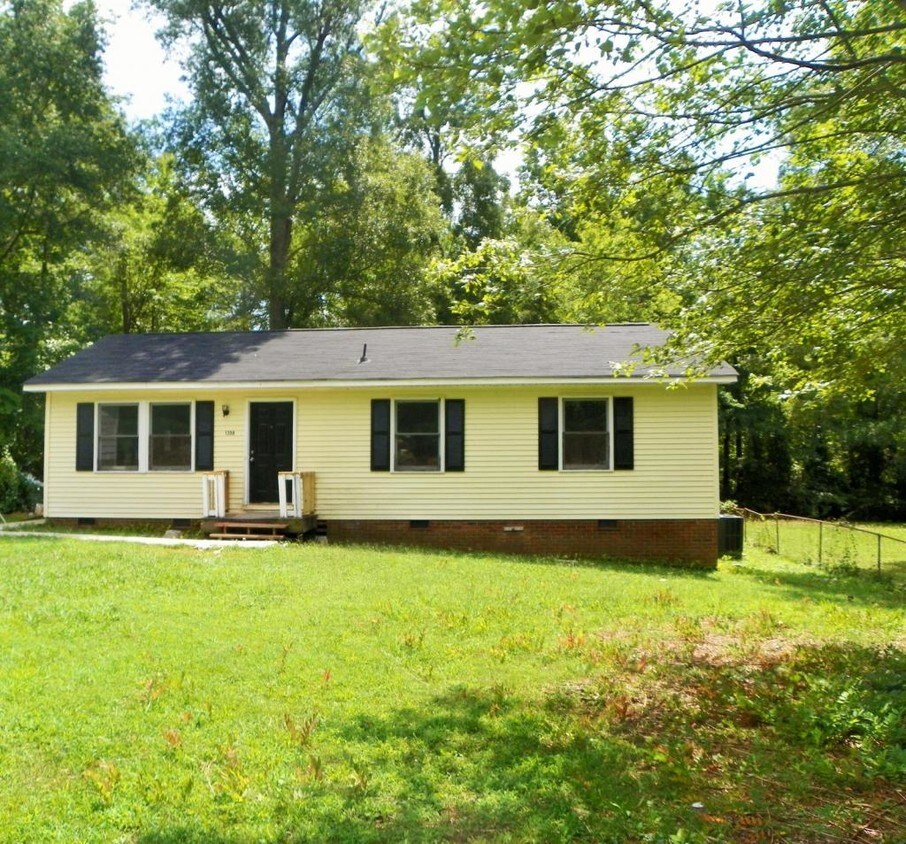 1208 Huffine Mill Rd, Greensboro, NC 27405 House Rental in Greensboro