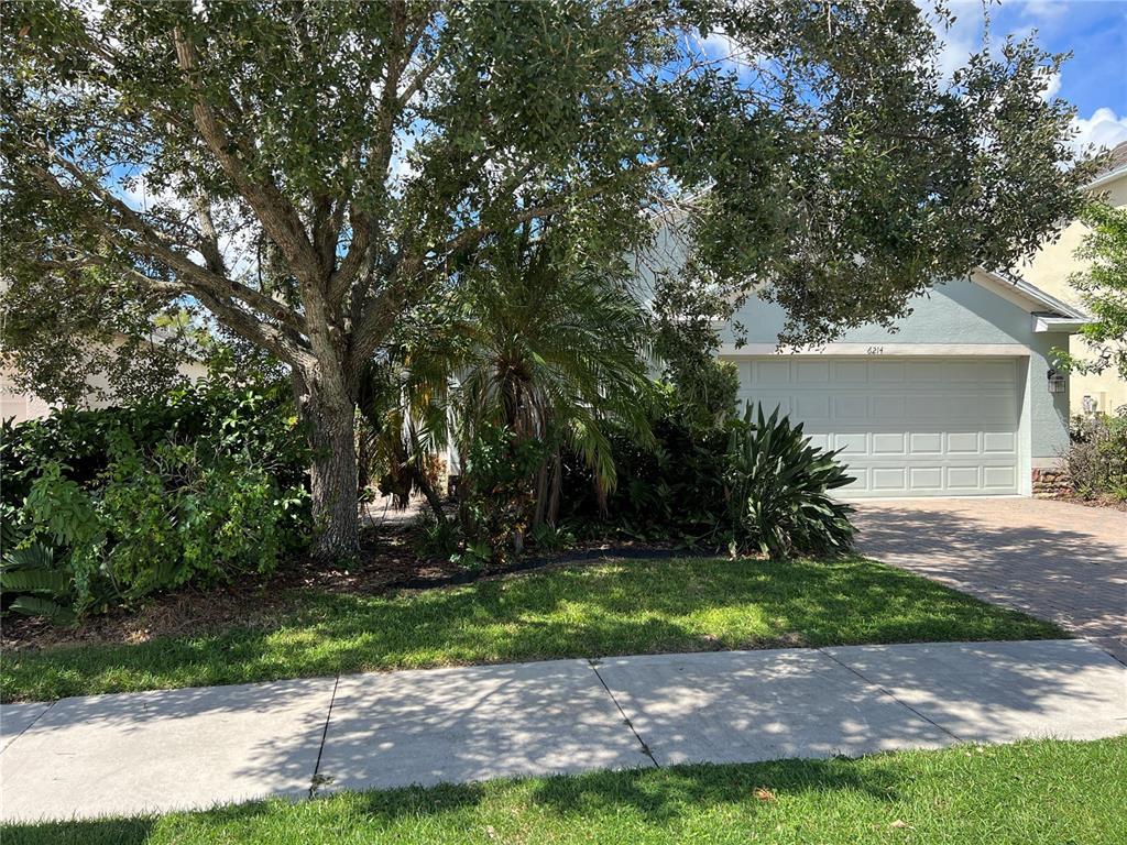 Foto principal - 6214 Blue Runner Ct