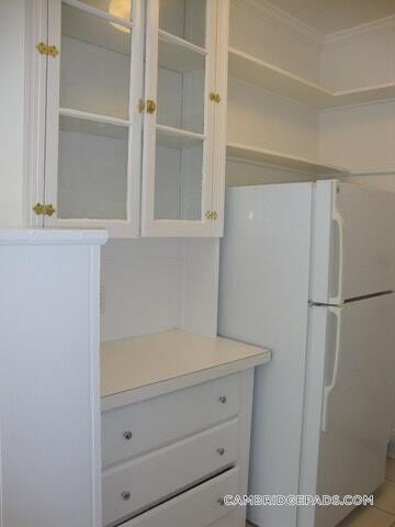 Building Photo - 22 Chauncey St