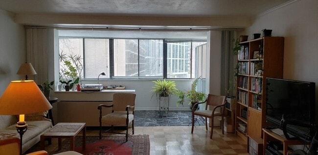 Foto del edificio - 6 Whittier Pl