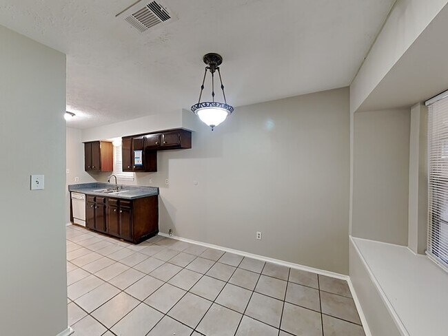 Foto del edificio - 4315 Sloangate Dr