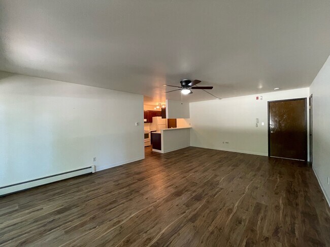 Building Photo - 1315 Kirkwood Dr