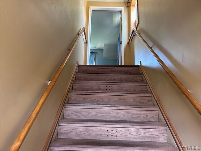 Foto del edificio - 5834 S Transit Rd