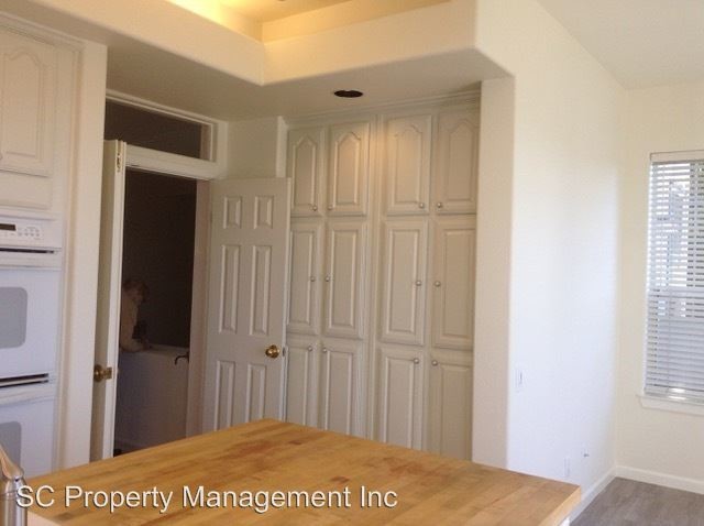Building Photo - 700 Promontory Point Ln
