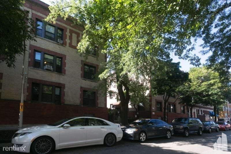 Primary Photo - 545 W Wellington Ave