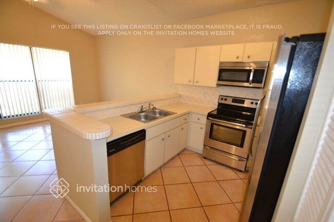 Foto del edificio - 11571 Waterford Ct