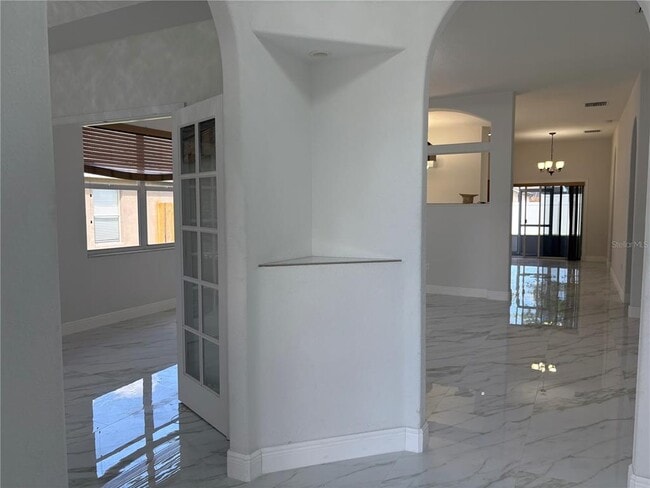 Building Photo - 1150 Creekview Ct