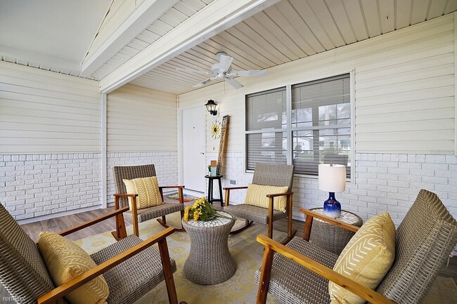 Building Photo - 3 br, 2 bath House - 2554 i Privada Drive