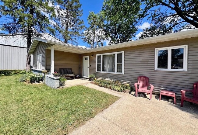 Foto del edificio - 806 S Walnut St