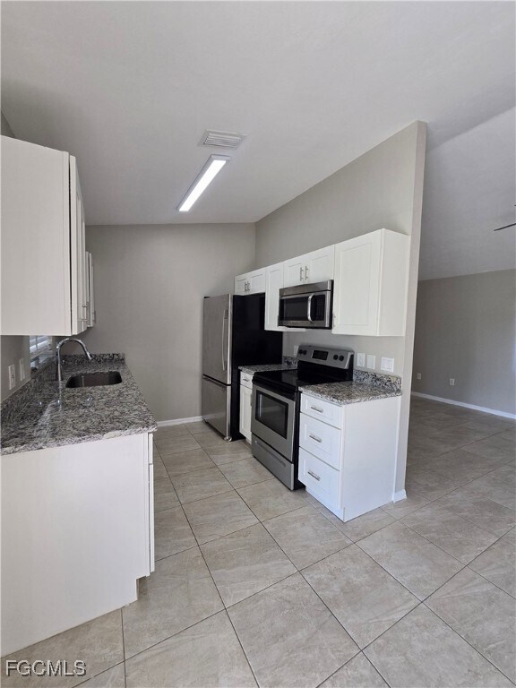 Foto del edificio - 4815 Triton Ct E