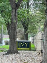 Building Photo - 3204 Menchaca Rd
