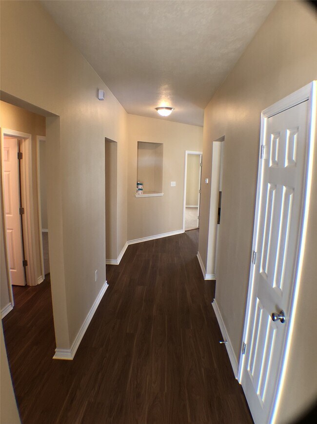 Building Photo - 16115 Speyburn Ct