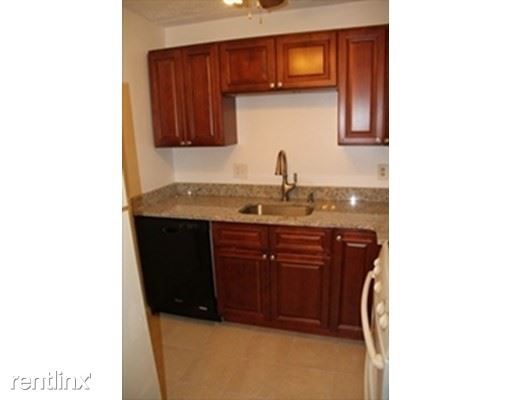 Foto del edificio - 2 br, 1 bath Condo - 10 Skyline Dr 5 Unit 5