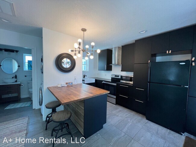 Foto del edificio - 1 br, 1 bath House - 1113 Croton Place Unit B