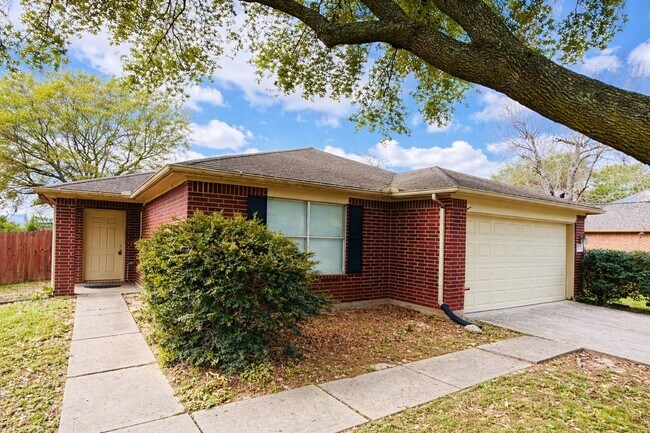 Foto del edificio - 20423 White Poplar Dr