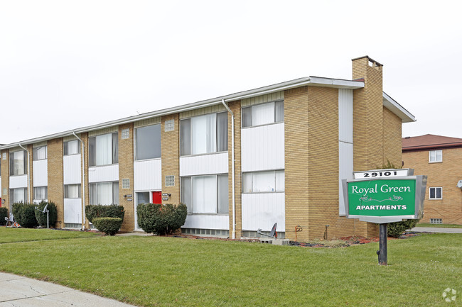 Foto del edificio - Royal Green Apartments