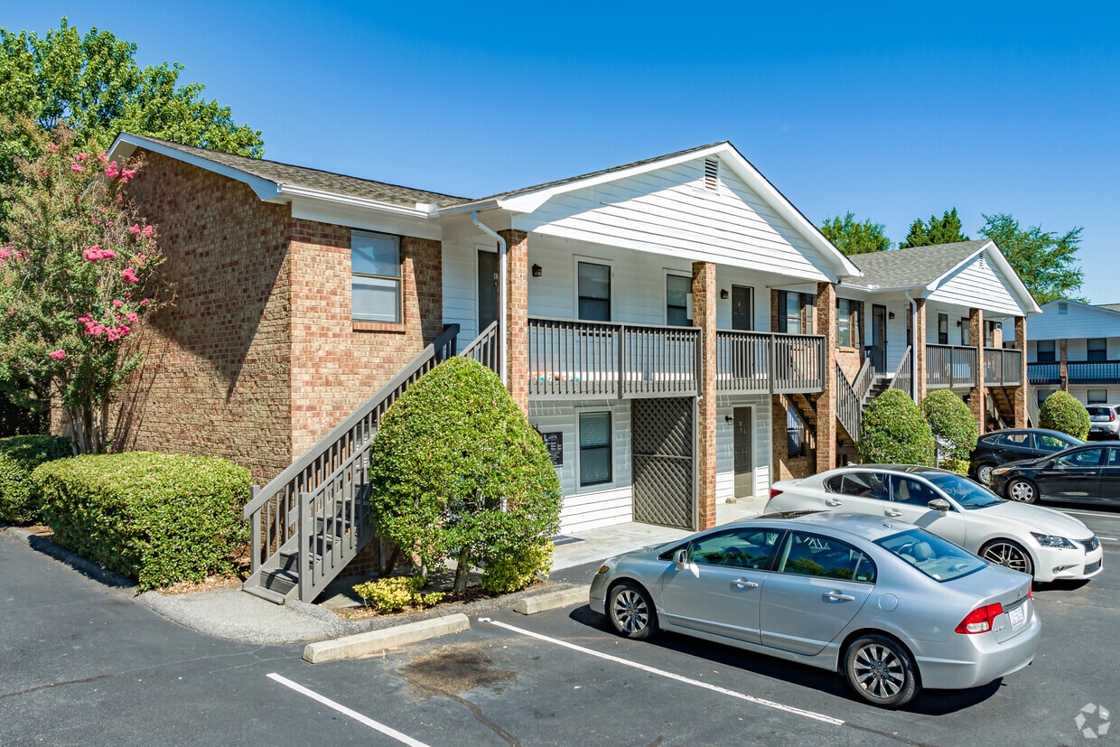 The Lofts at Woodsmill Apartments in WinstonSalem, NC