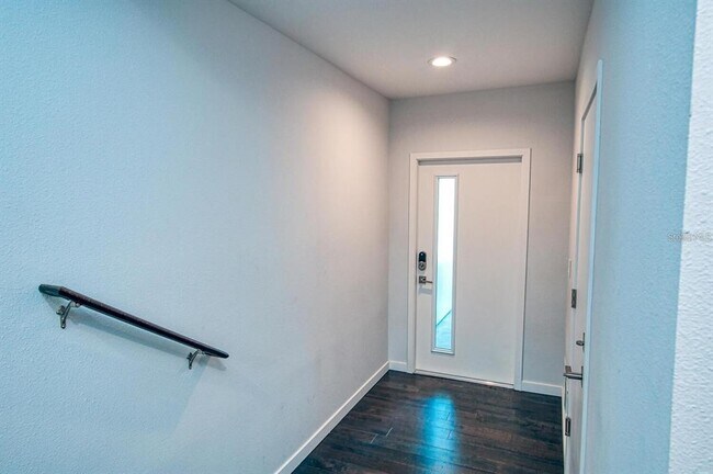 Foto del edificio - 2707 W Marlin Ave