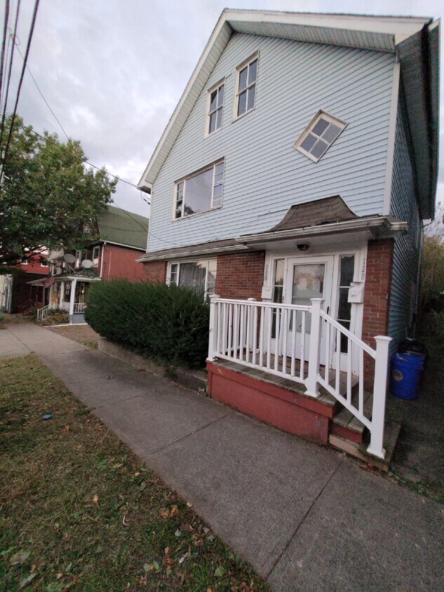 Foto principal - Available NOW! 2BR/1BA in Wilkes-Barre!
