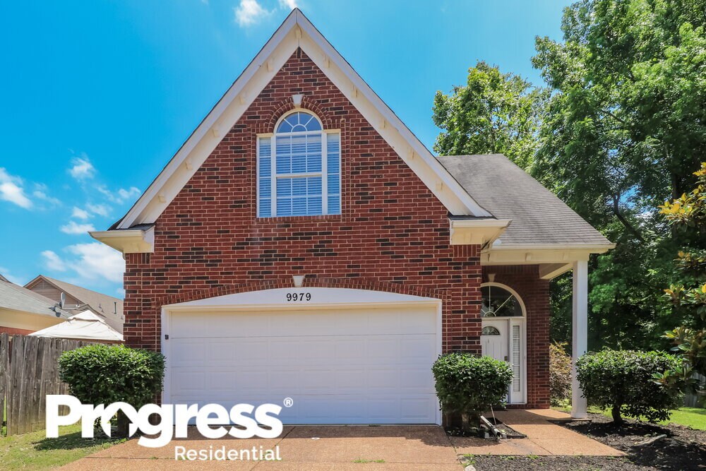 Foto principal - 9979 Misty Elm Dr