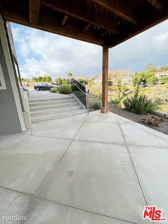 Foto del edificio - 2 br, 1 bath Condo - 6036 Merritt Dr