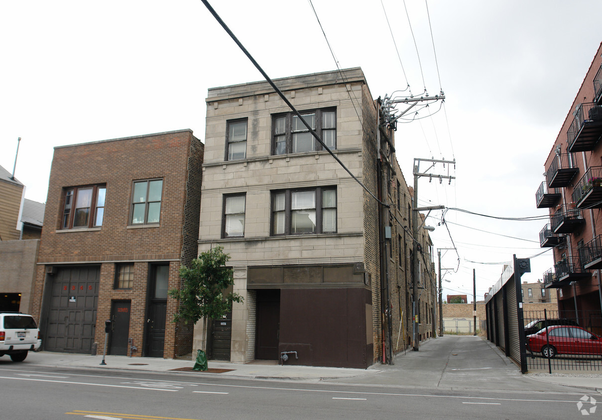 Primary Photo - 2347 W Taylor St