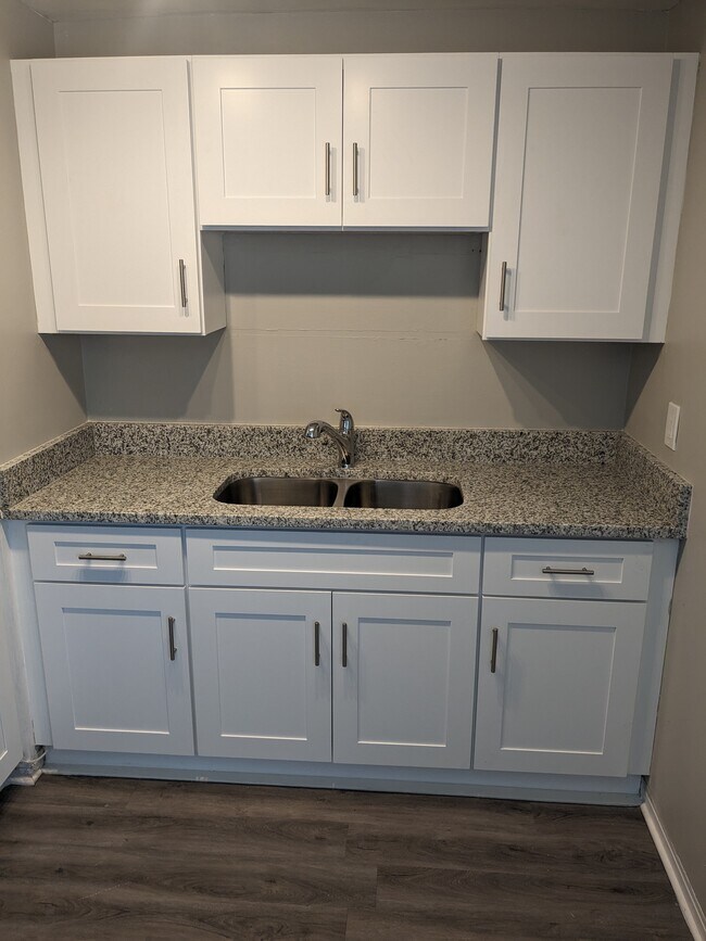 Photo - 1118 Berkshire Rd House