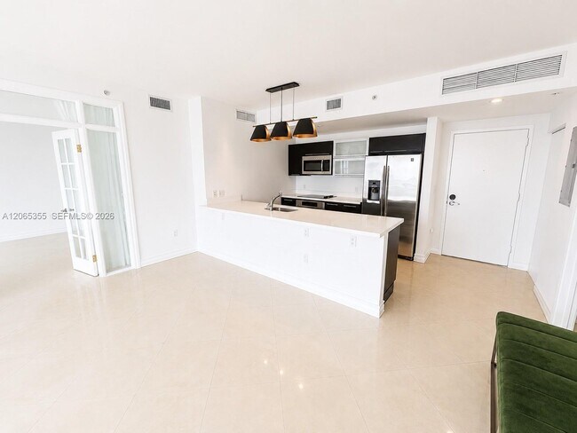 Foto del edificio - 90 SW 3rd St