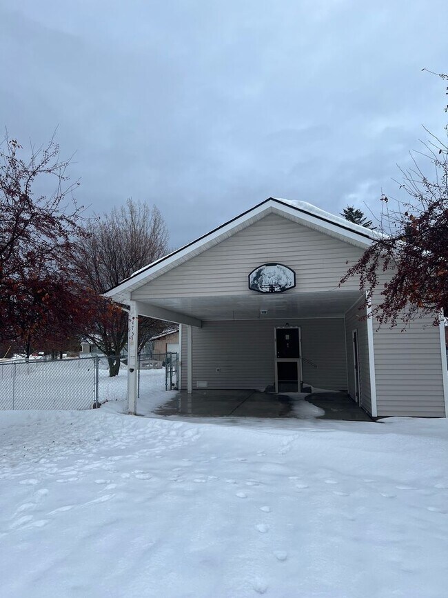 Building Photo - 3BR/2BA House