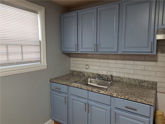 Foto del edificio - 72 Saratoga Ave