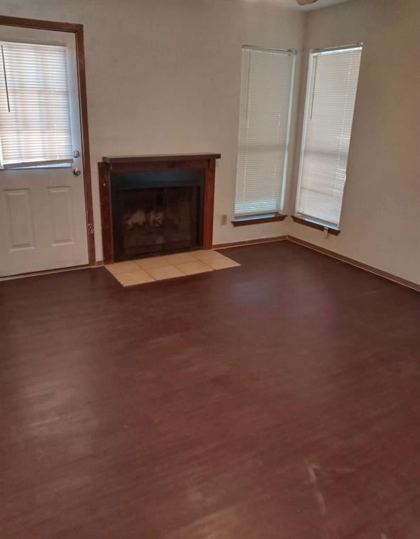 Building Photo - 2800 Bull Run