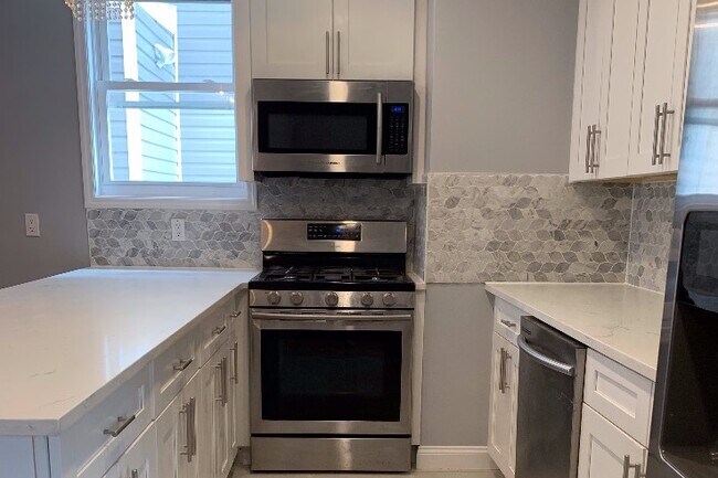 Foto del edificio - 190 Shepherd Ave