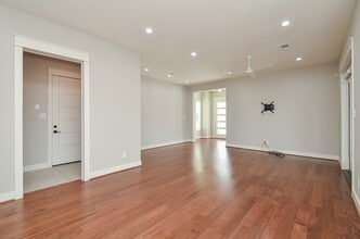 Building Photo - 18526 Bridgeway Ln