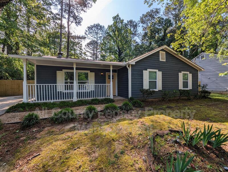 Foto principal - 4340 Bradley Dr SW