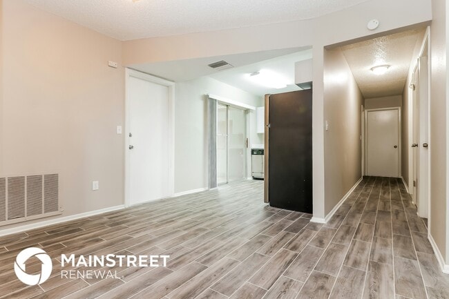 Building Photo - 12281 Eldon Dr