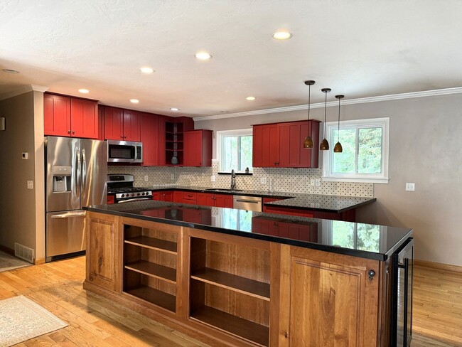 Photo - Great location in Park Meadows House