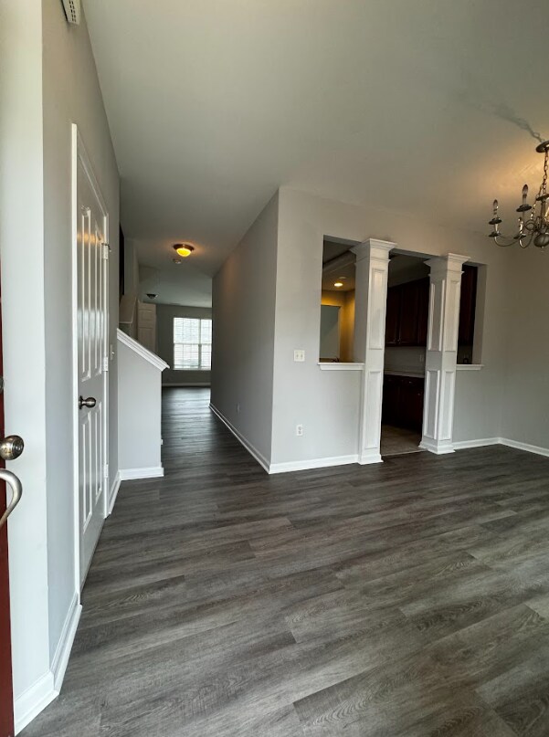 Foto del edificio - Modern 3 Bed Condo with Prime Location in ...