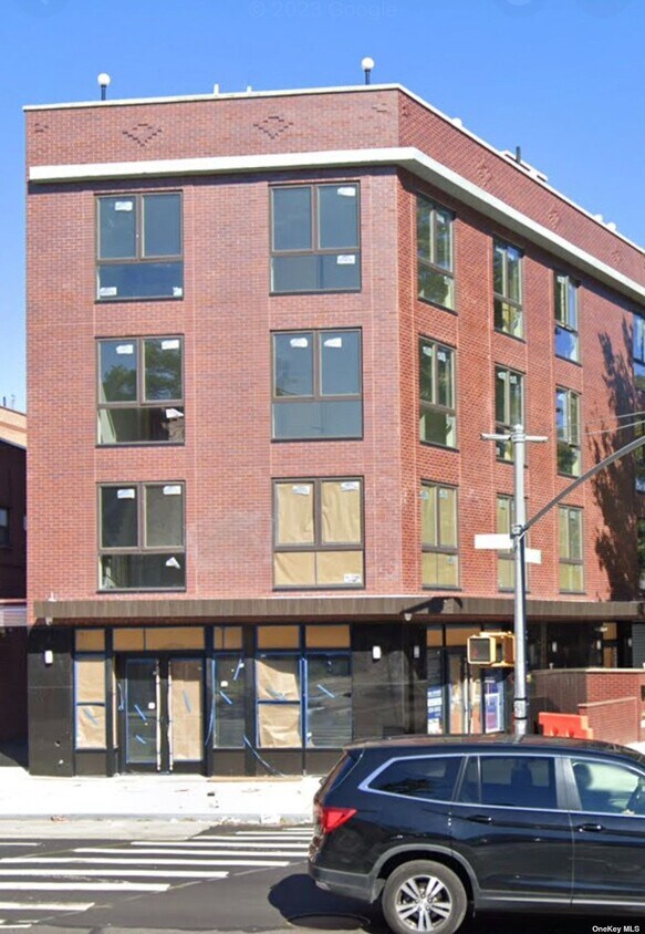 Primary Photo - 51-44 Goldsmith St