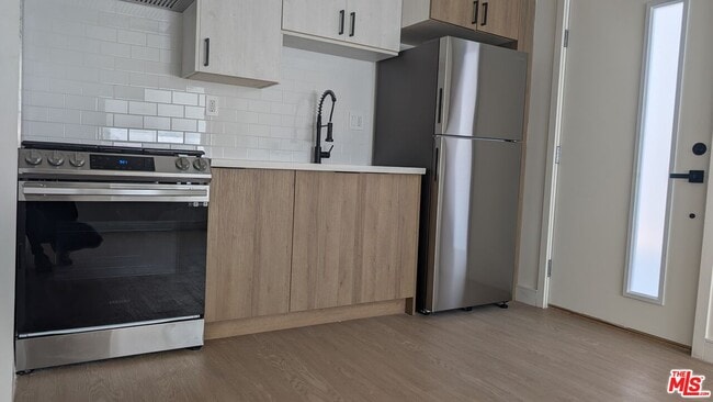 Foto del edificio - 1125 Lodi Pl