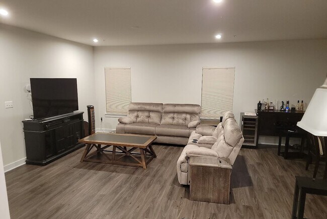 Foto del edificio - 11273 Wheeler Ridge Dr