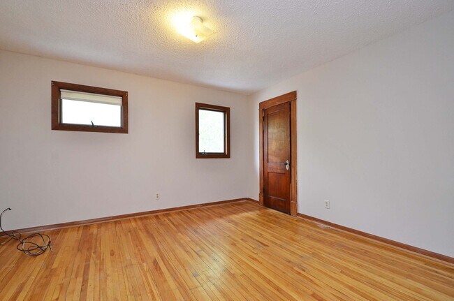 Building Photo - 428 N Wheeler St